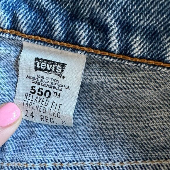 Vintage Levi’s 550 cut offs - Picture 3 of 3